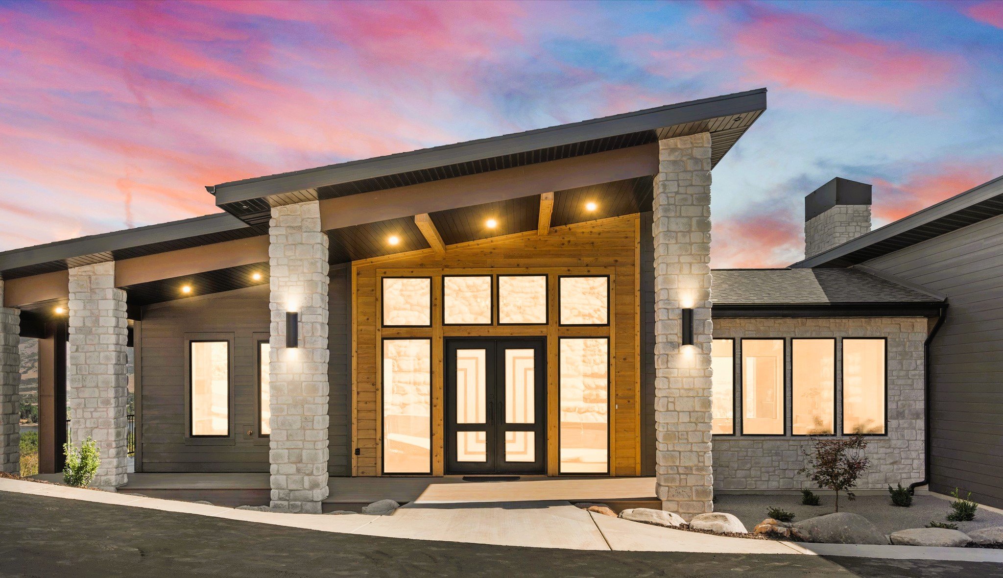 Custom architectural metal flashing detail