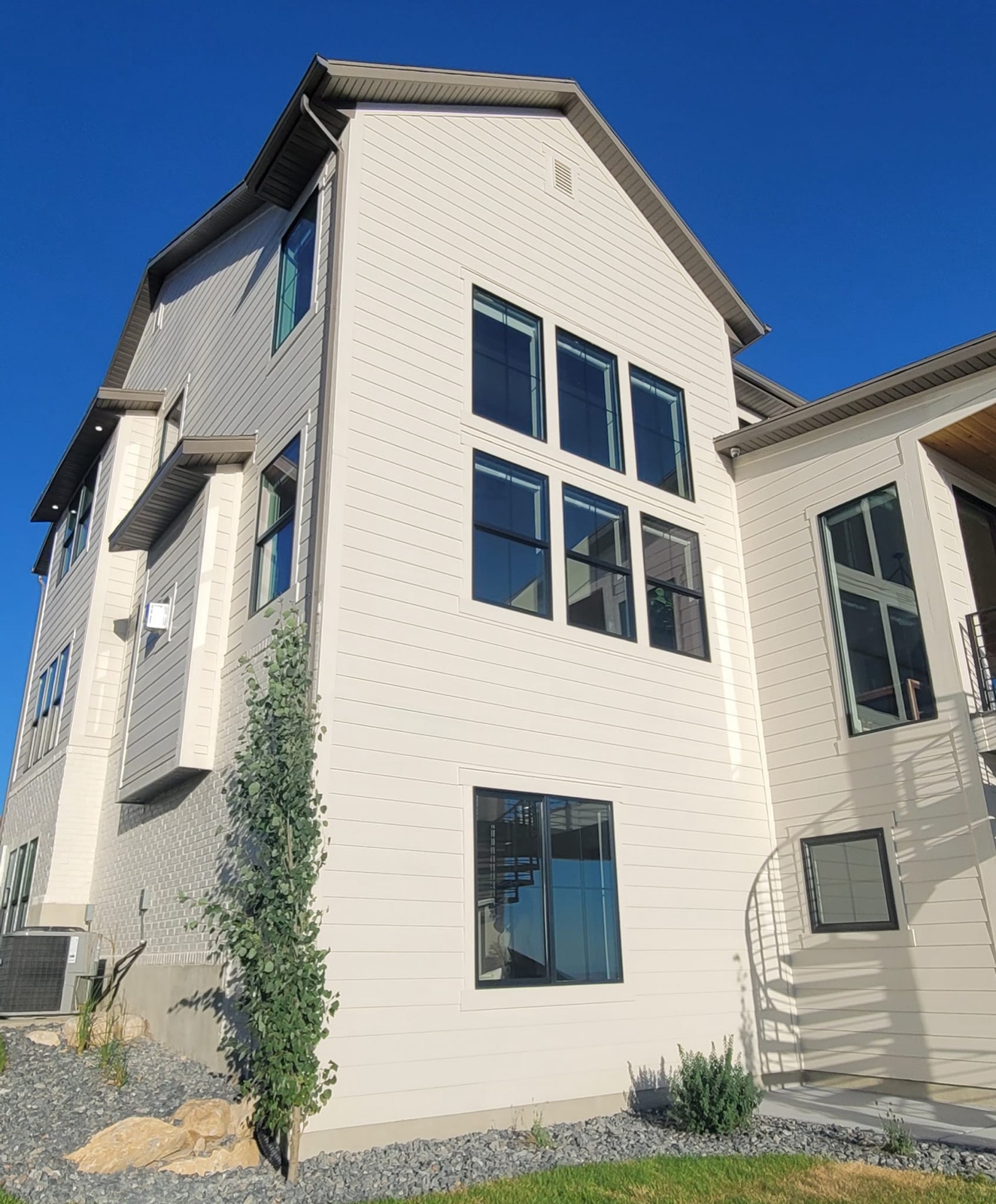 Omega Metals fabricated metal — Custom metal trim & fascia